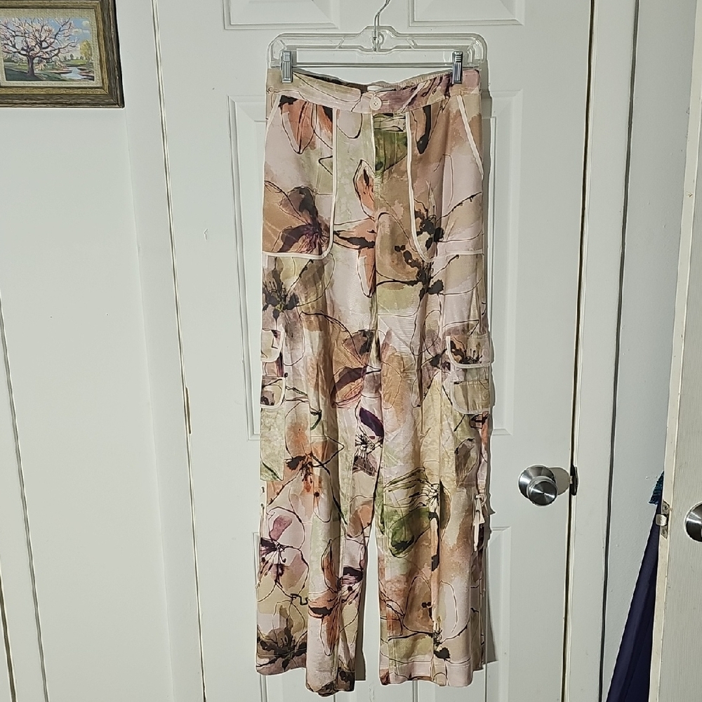 Anthropologie Floral Wide Leg Cargo Pants With Big Pockets.- Pink and‎ Green. 2
